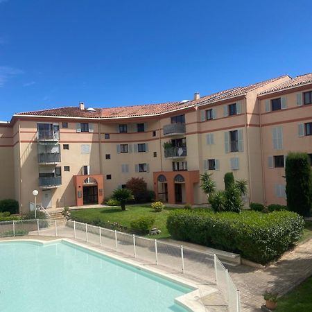 Residence Ste Croix Fréjus Kültér fotó