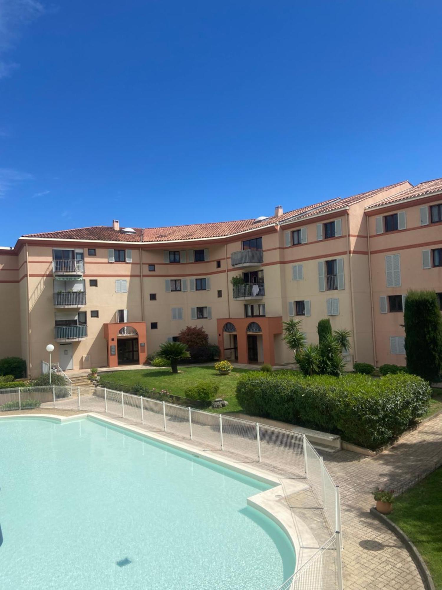 Residence Ste Croix Fréjus Kültér fotó